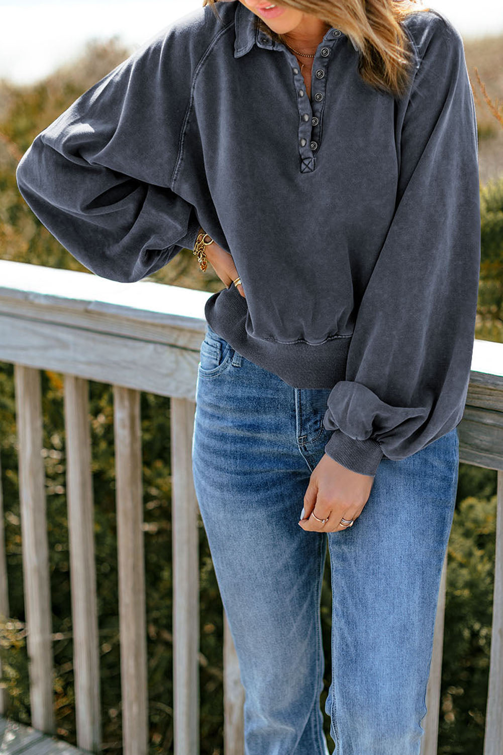 Quarter-Snap Collared Lantern Sleeve Sweatshirt